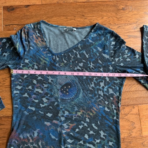 Alberto Makali Blue Asymmetrical Studded Top - Picture 7 of 9